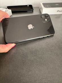 IPhone 11 64 GB čierny - 3