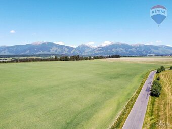 Predám pozemok 16.000 m2, Dovalovo - 3