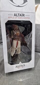 Assassin's Creed Altair Apple of Eden Keeper - 3