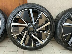 VEGA AERO orig.skoda Superb3V  5x112  8j x19   ET 44 VW 235  - 3