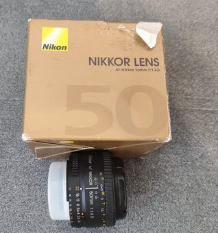 Nikon D90 spríslušenstvom - 3