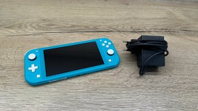 NINTENDO SWITCH LITE TYRKYSOVÁ - 3