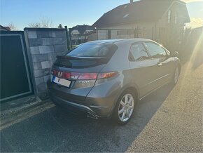 Honda civic 1.8 VTEC - 3