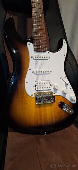 Fender Stratocaster Bullet Strat - 3