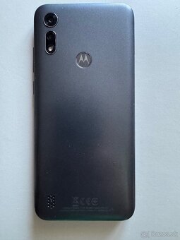 Motorola moto  e6 dual SIM - 3