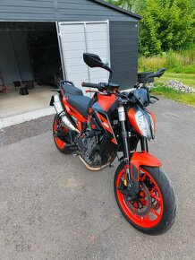 KTM 890 Duke GP - 3