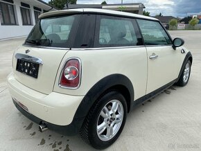 Mini One R56 1,6benz.rok. 2011 - 3