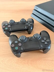 Predám PS 4 Pro - 3