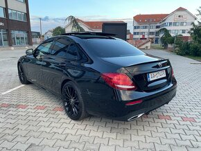 MERCEDEZ BENZ E350d AMG-packet - 3