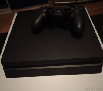 PLAYSTATION 4  500GB - 3