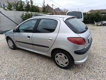 Peugeot 206 1,4 55kw - 3