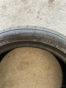 225/45 R18 - 3