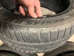 Pirelli 225/45 R17 zimné - 3