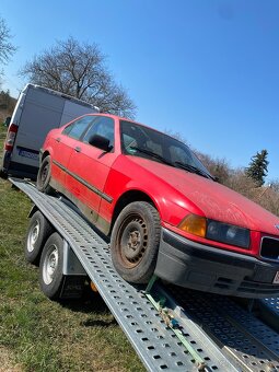 BMW E36 316i sedan - 3