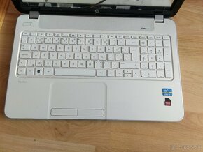 predám nefunkčný notebook HP Pavilion 15-e039sc - 3