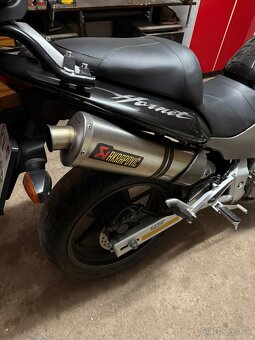 Honda CBF 600 Hornet - 3