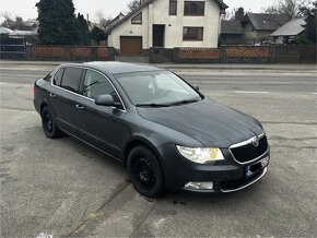 Predam Skoda Superb 2 2.0 103 KW - 3