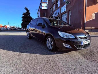 Opel Astra 1.4 Turbo 140k Enjoy - 3