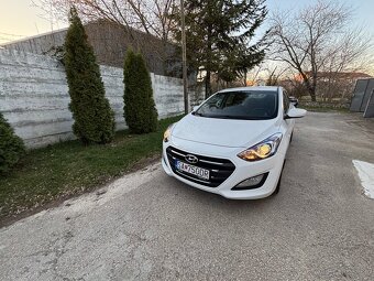 Predam Hyundai i30 v perfektnom stave 8100€ - 3