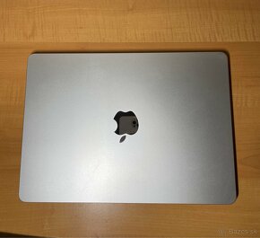 Macbook Air 13” M2 16/256GB - 3