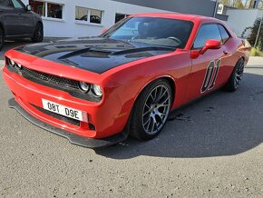 Dodge challenger 6.4hemi RT r.v.2015 - 3