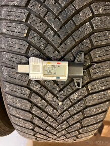 225/50R18 Yokohama zimne - 3