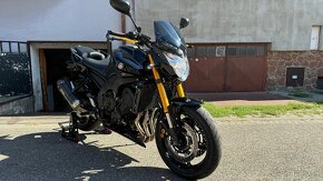 Yamaha FZ8 - 3