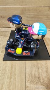 RedBull Racing - Max Verstappen + Sergio Perez Miami - funko - 3