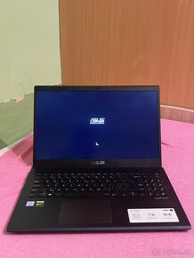 Asus Vivobook 15" - 3