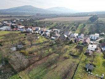 Na predaj pozemok 1448 m2 so starým rodinným domom, Olšovany - 3