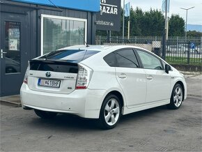 Toyota Prius 1.8 I VVT-i Hybrid SD Premium - 3