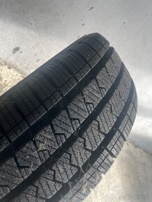 215/75R15c - 3