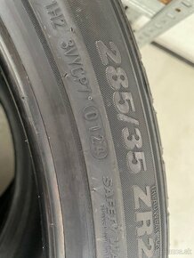 Kumho Ecsta PS71  285/35 R22 - 3