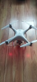 DJI Phantom 4 - 3