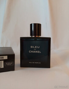 Chanel Bleu a Moschino Forever - 3