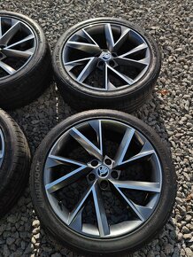 Škoda Vega 5x112 R19 pneu Hankook - 3