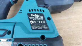 Makita demolačné kladivo 18V - 3