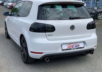 Volkswagen Golf 2.0GTi 155kw NAVI KLIMA ALU benzín manuál - 3