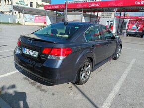 Subaru Legacy 2.5i CVT - 3