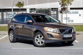 Volvo XC60 2.4D AWD Momentum Geartronic AT - 3