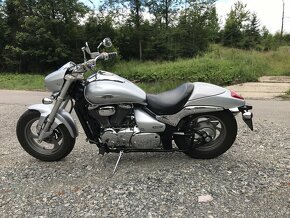 Suzuki Intruder 800 - 3