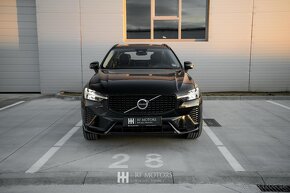 Volvo XC60 B4 Ultimate Dark  A/T - 3