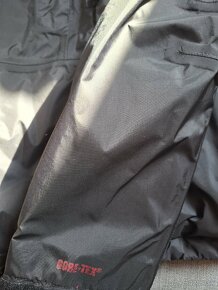 Predam sportovu GORE-TEX bundu znacky Burton AK, XL. - 3