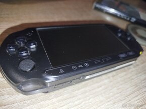 PSP E-1004 Sony black street - 3