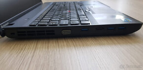 notebook Lenovo ThinkPad E530 15,6" displej - 3