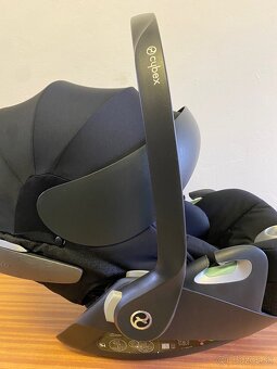 Polohovateľná autosedačka Cybex Cloud T i-Size - 3