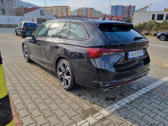 Škoda Octavia Combi 2.0 TDI RS DSG - 3