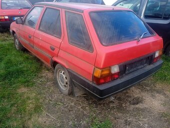 Škoda Forman Favorit na náhradné diely - 3