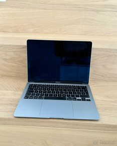 MacBook Air 13” M1 Vesmírne sivý SK 2020 - 3