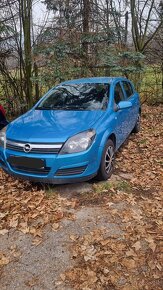 Rozpredam opel astra h 1.4 66kw - 3